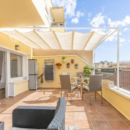 Homely Malaga San Juan De Letran Con Terraza Exterior photo