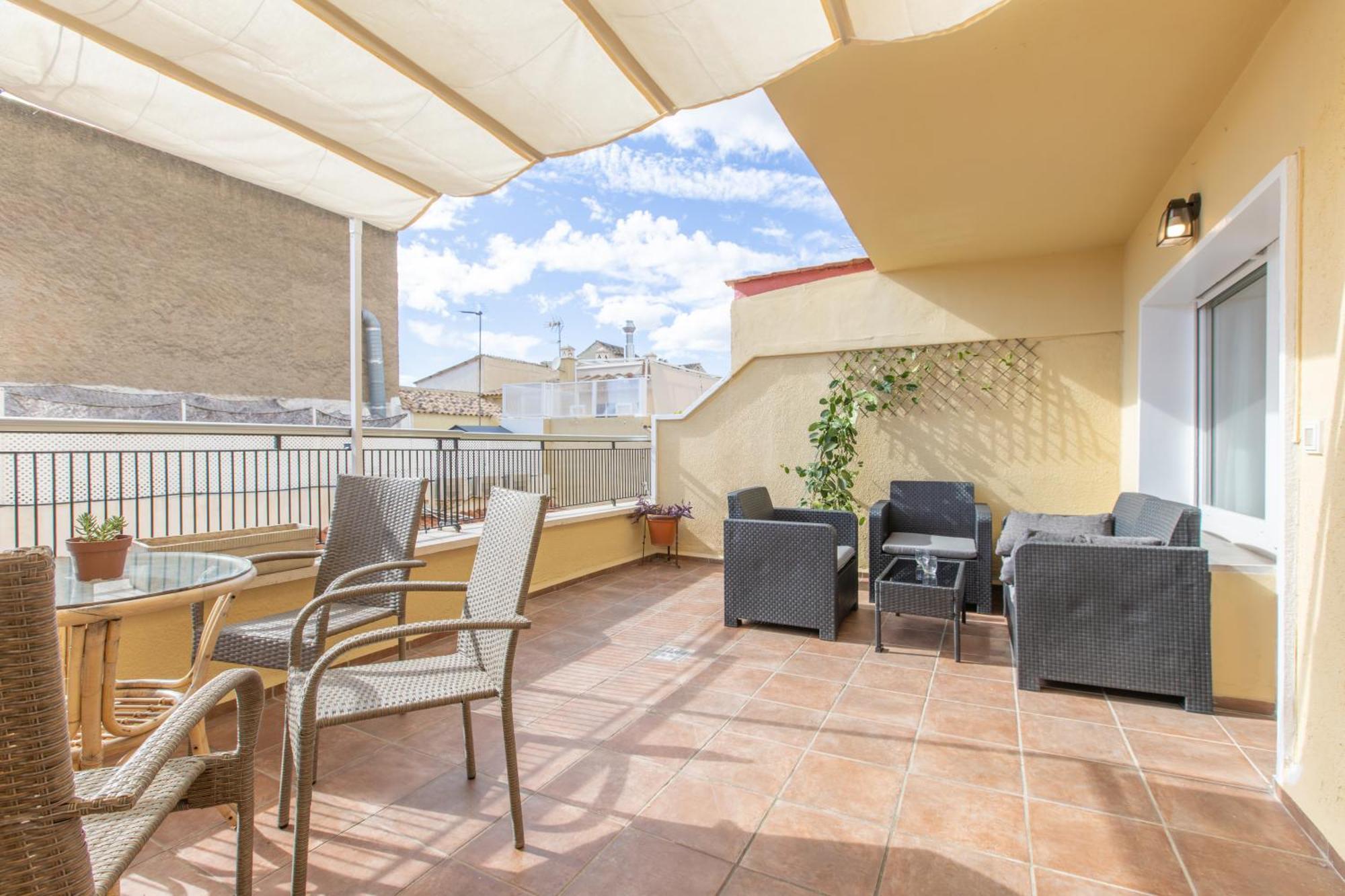 Homely San Juan De Letran Con Terraza Apartamento *