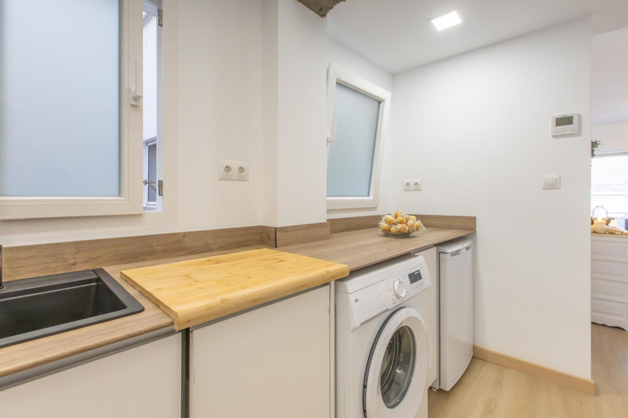 Apartamento Homely San Juan De Letran Con Terraza Málaga