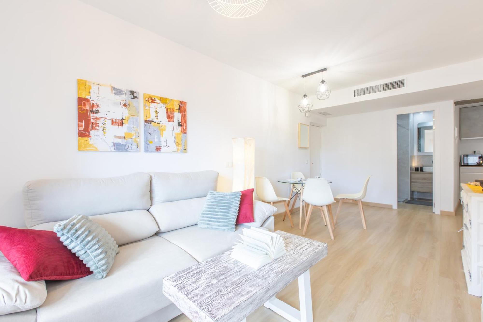 Homely San Juan De Letran Con Terraza Apartamento *