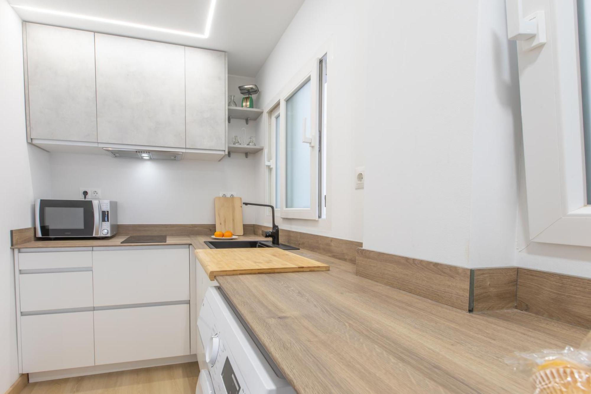 Apartamento Homely San Juan De Letran Con Terraza Málaga